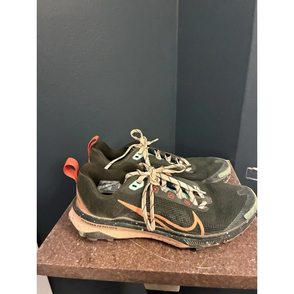 Nike react terra